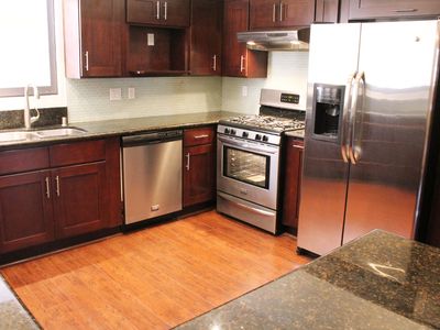 15245 La Maida St APT 201, Sherman Oaks, CA, 91403