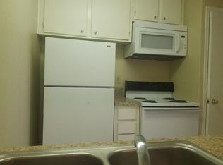 Creekwood Apartments, Killeen, TX 76543