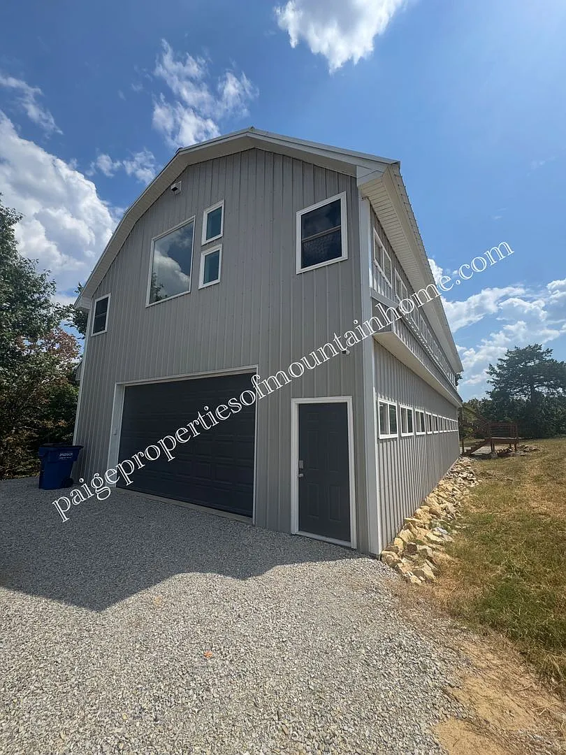 2 Bed/2 Bath Barndominium — Photo 4