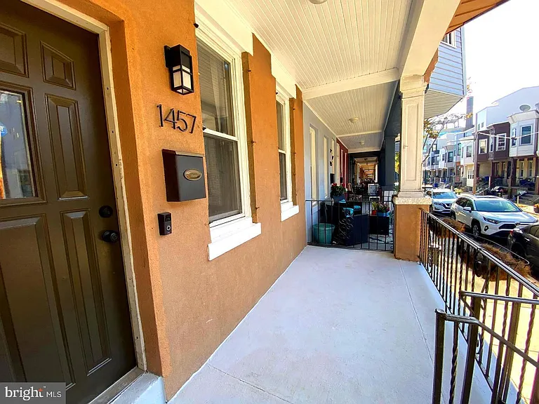 1457 N Corlies St — Photo 31