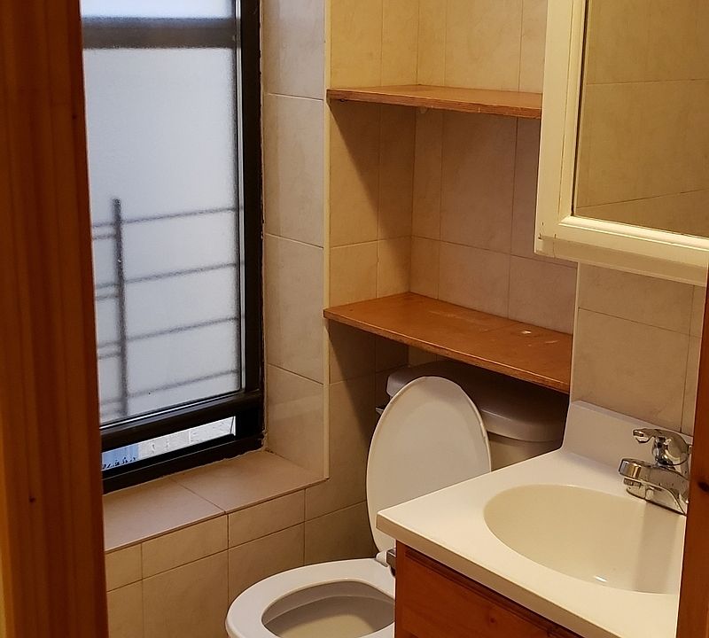 2nd image of 17 Eldridge St #4