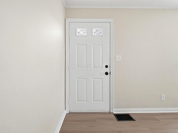 5th image of 1846 Rhoda Ave