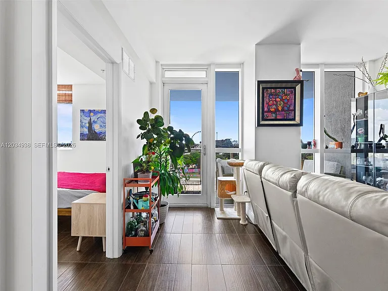 244 Biscayne Blvd #701 — Photo 12