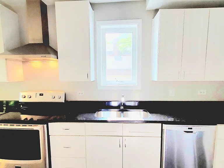 628 Onwentsia Ave #1 — Photo 9
