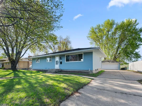 5307 62nd Ave N, Brooklyn Center, MN 55429