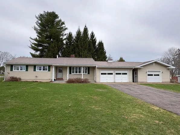 10 Hutchins St, Norfolk, NY 13667