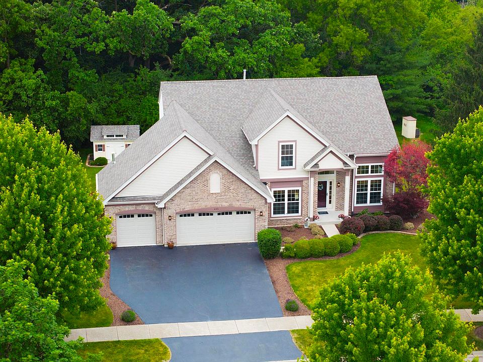 1st image of 435 Oak Grove Cir