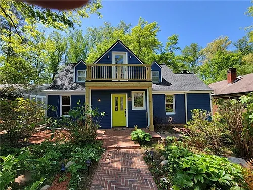 404 Emory Dr NE Photo 1
