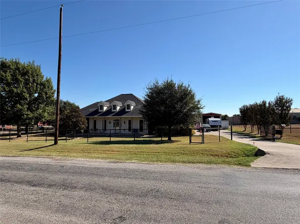 1333 E Highland Rd, Waxahachie, TX 75167