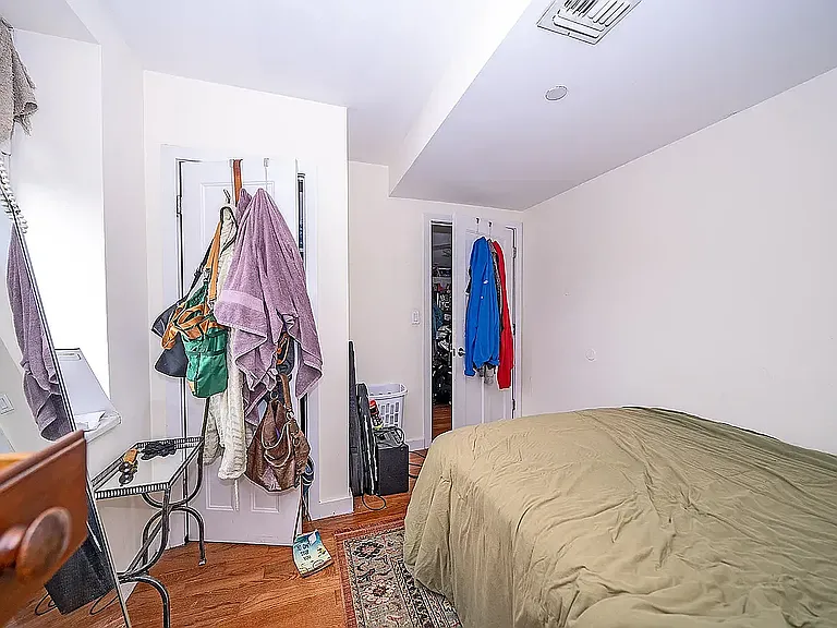 960 Willoughby Ave #2R — Photo 7