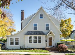 73 Wedgewood Rd, Newton, MA 02465