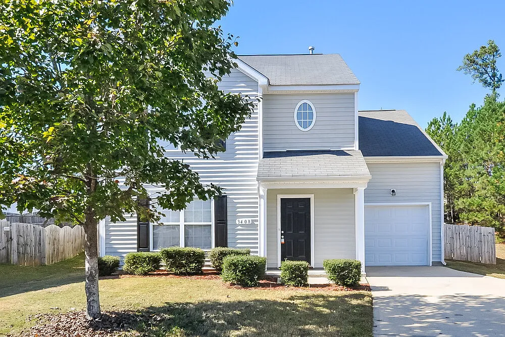 4 bed, 2.5 bath, 1625 sqft, $2,600 — Photo 1