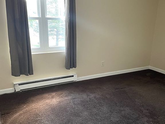 3rd image of 3116 Court St APT 14