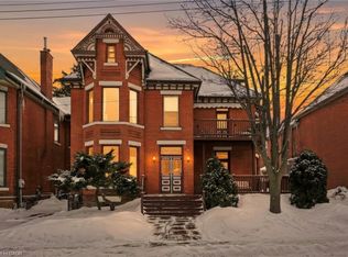 27 Ontario Ave, Hamilton, ON L8N 2X1