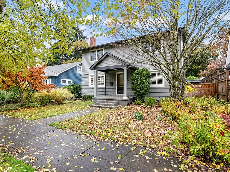 2605 NE 35th Ave — Photo 37