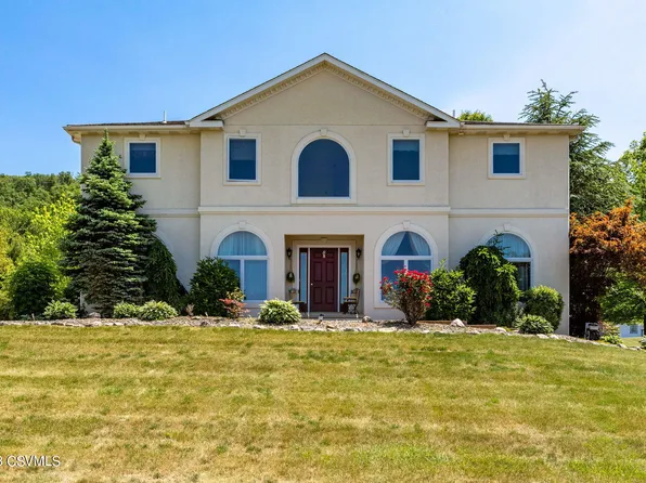 2 Sycamore St, Elysburg, PA 17824