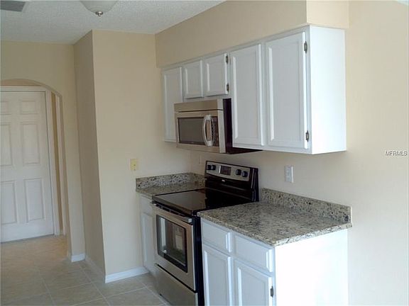 3rd image of 761 Burlwood St