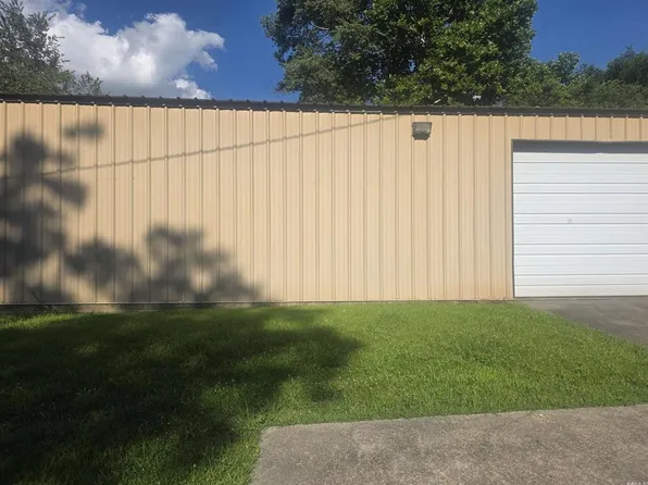 414 Cole Dr #1, Benton, AR 72015