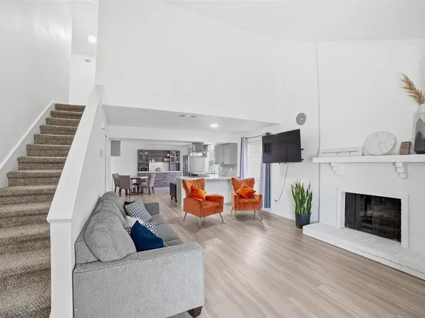 2821 Lancer Ln, Garland, TX 75044