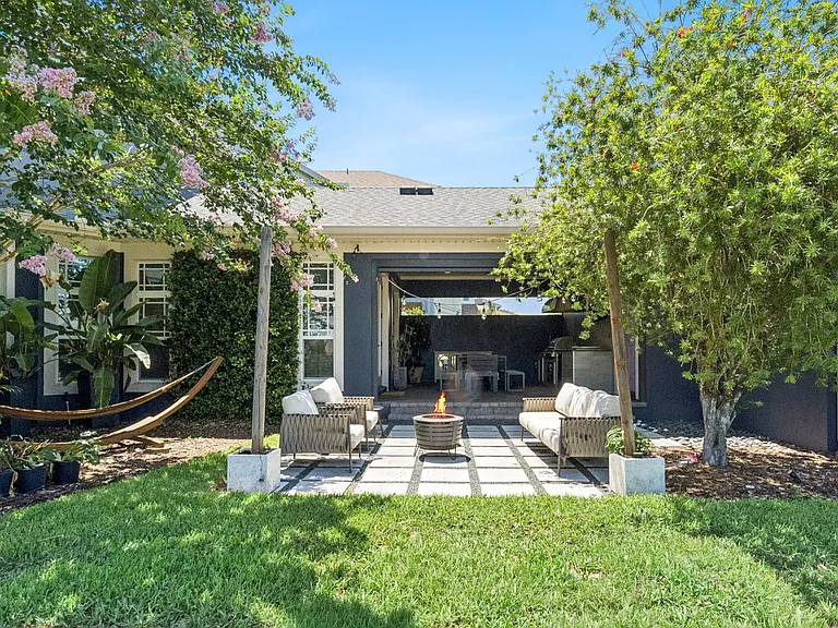 13273 Granger Ave — Photo 35