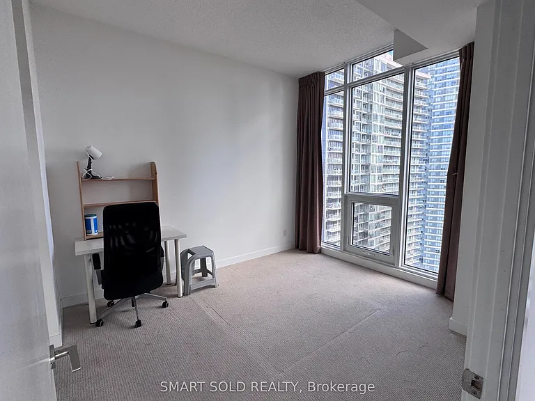 72 Esther Shiner Blvd #2306 — Photo 5
