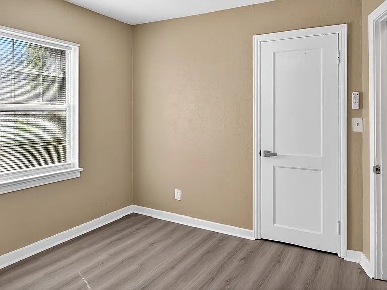 3932 Atlanta Dr — Photo 13