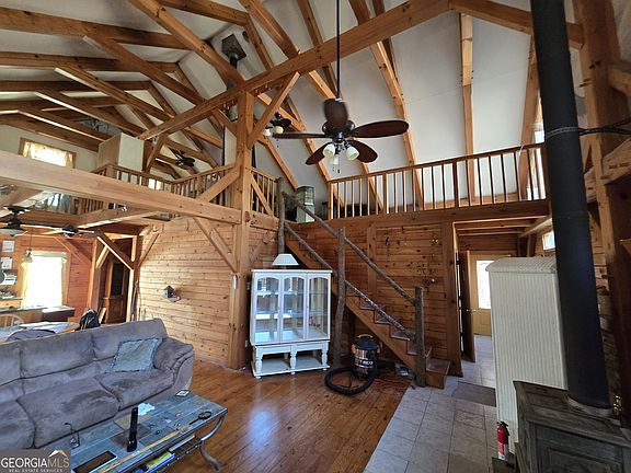 3rd image of 866 Glassy Orchard Rd