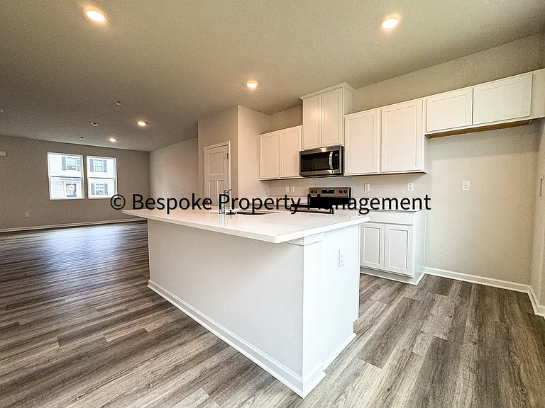 761 Mulligan Ct — Photo 10