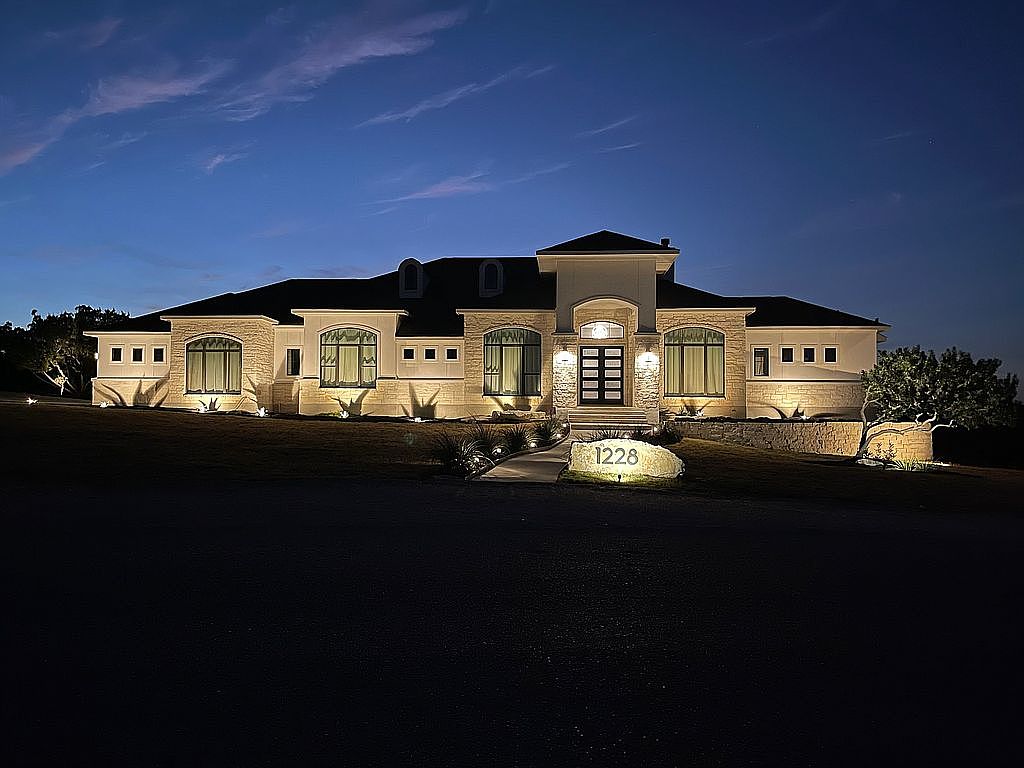 1228 County Road 2801 E, Mico, TX 78056 Zillow