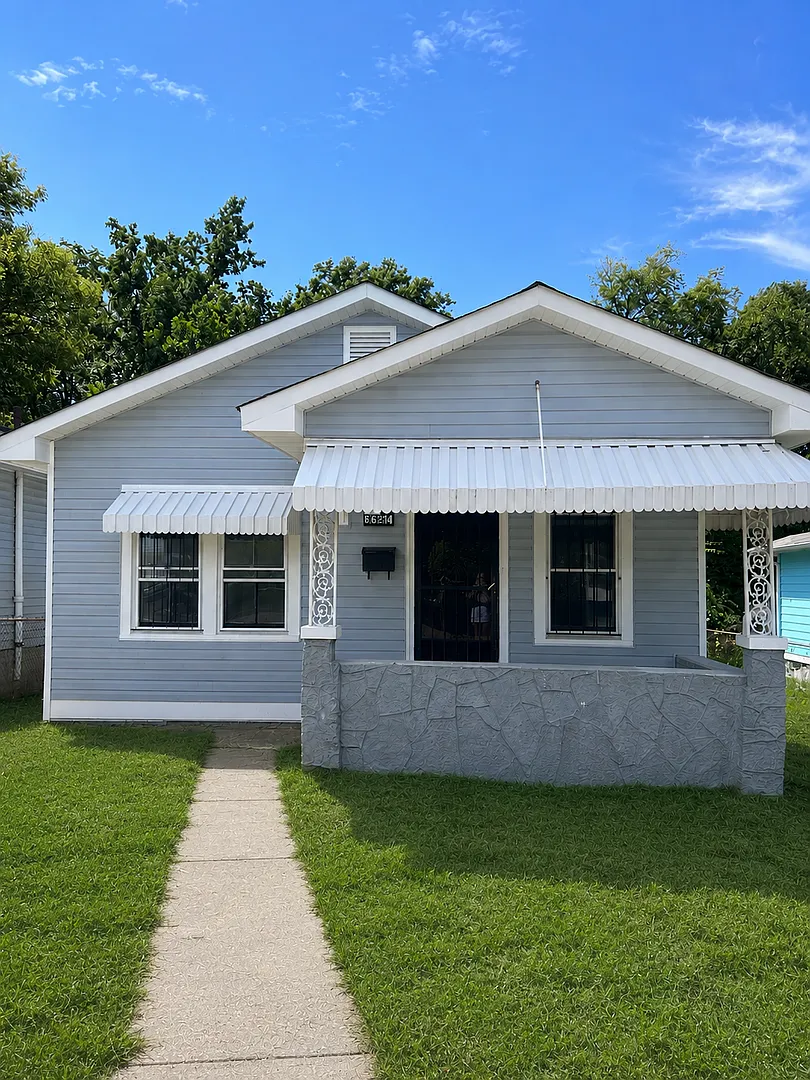 Two Bedroom Home in Chattanooga TN — Photo 1