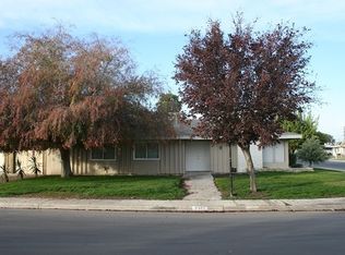 2300 San Ramon Ct, Bakersfield, CA 93304