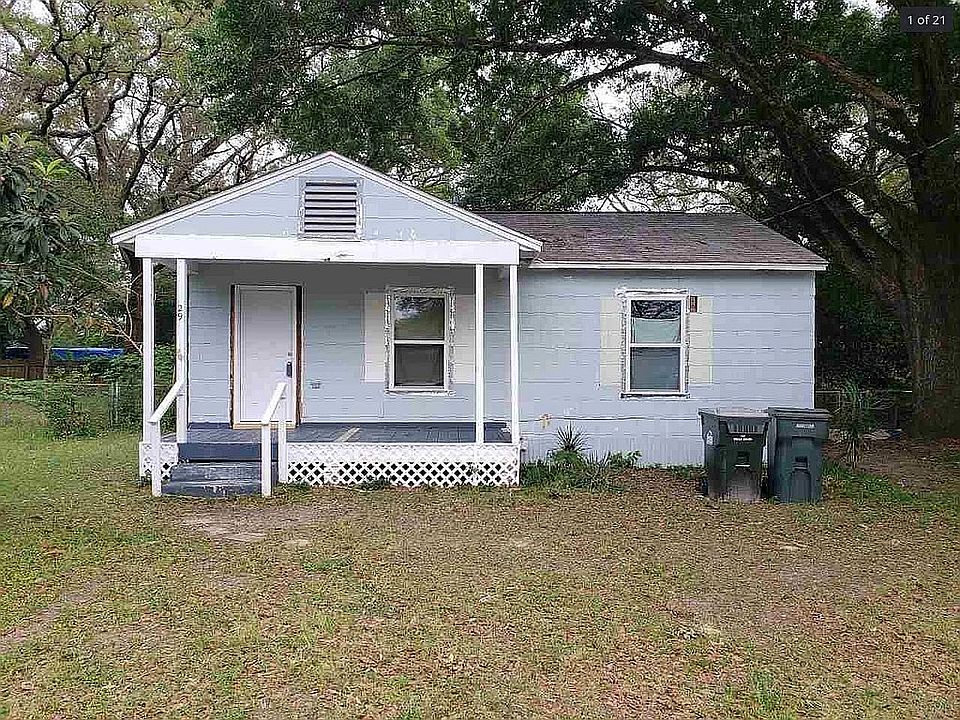 1st image of 29 Sandalwood St