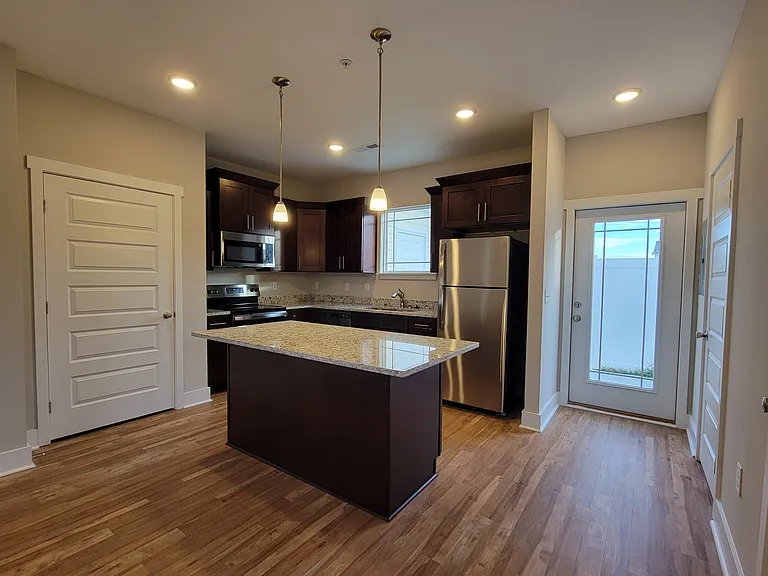 4000 Angelica Ct #1 — Photo 5