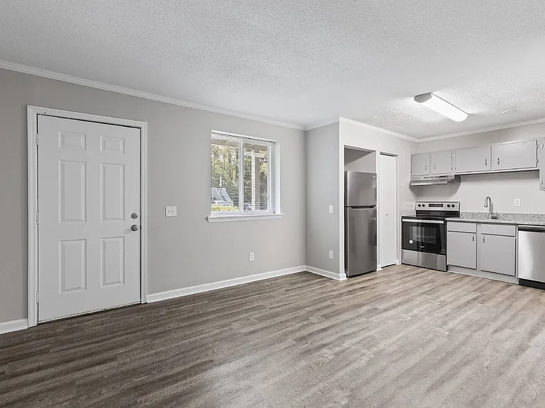 105 Ppoole St #303 — Photo 32
