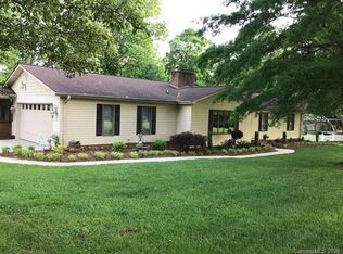 1720 33rd Street Dr SW, Hickory, NC 28602