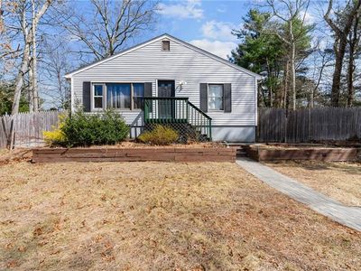 41 Vernon Dr, Glocester, RI, 02814