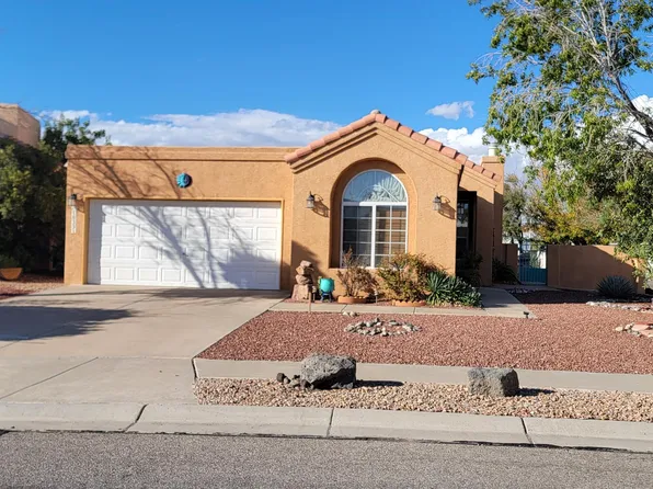 10331 Arroyo Crest Dr NW, Albuquerque, NM 87114