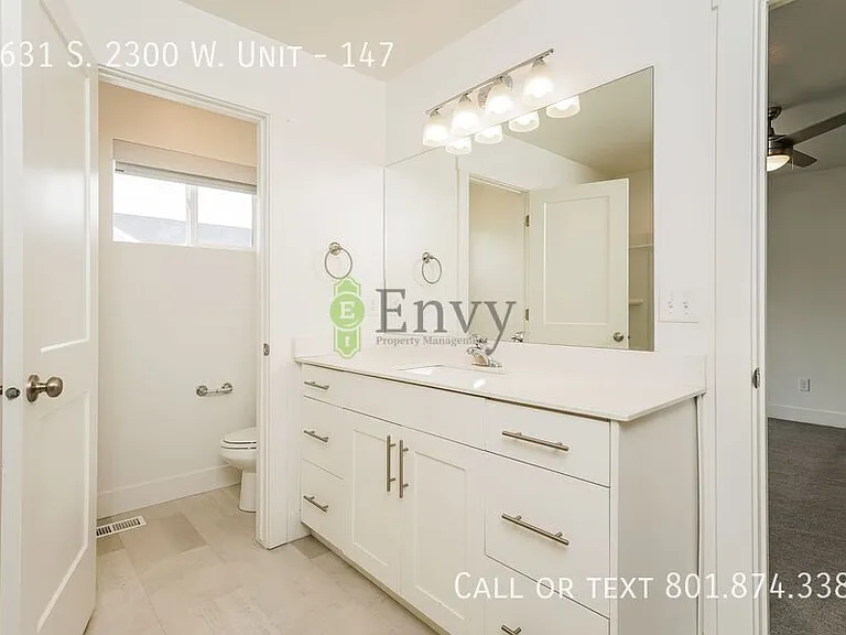 2631 S 2300 W #147 — Photo 12