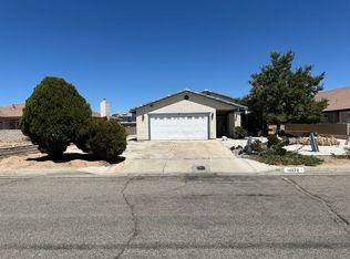 14572 Lighthouse Ln, Helendale, CA 92342