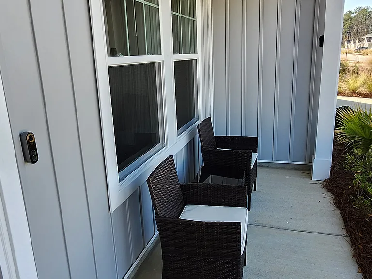 825 Descartes St — Photo 2