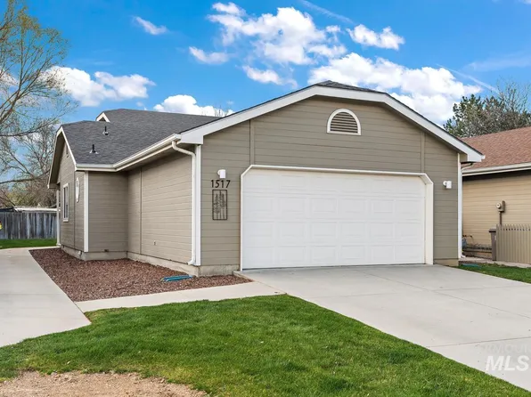 1517 E Silverton Ln, Boise, ID 83706