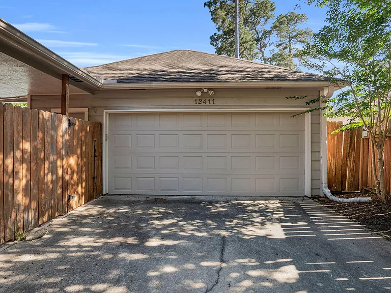12411 Exbury Ct — Photo 6