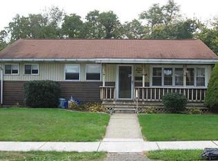 1205 Hartford Dr, Aliquippa, PA