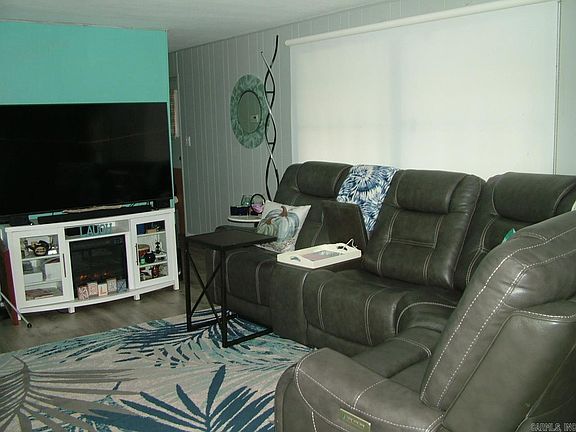 4th image of 661 Nubbin Ridge Rd