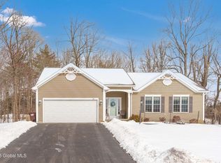 24 Trotter Rd, Selkirk, NY 12158