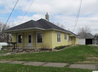 219 S Head St, Carthage, IL 62321