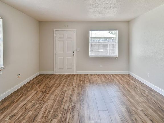 5th image of 1217 Pilgrim Ave