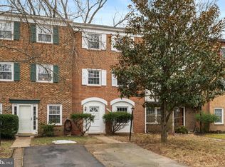 14831 Hoxton Sq, Centreville, VA 20120