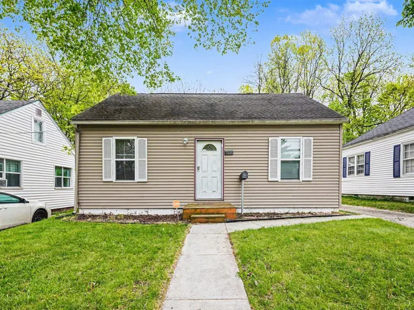 1016 Palmer Ave, Kalamazoo, MI 49001