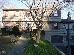 12 Reiner Dr, Trumbull, CT 06611